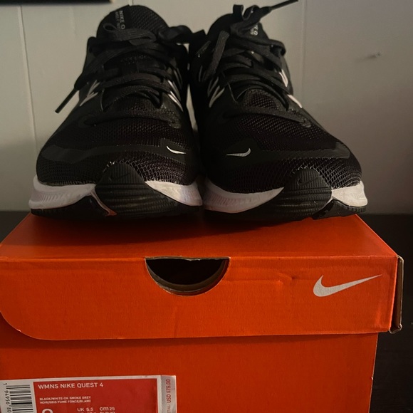 Nike quest 4 - Picture 3 of 4